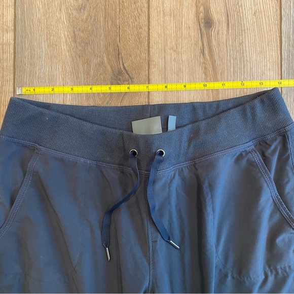 Athleta Lined Capri Joggers - 4 - Gray - Picture 4 of 8